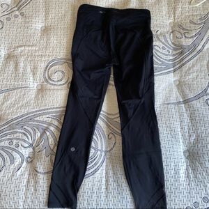 Lululemon black 7/8 leggings